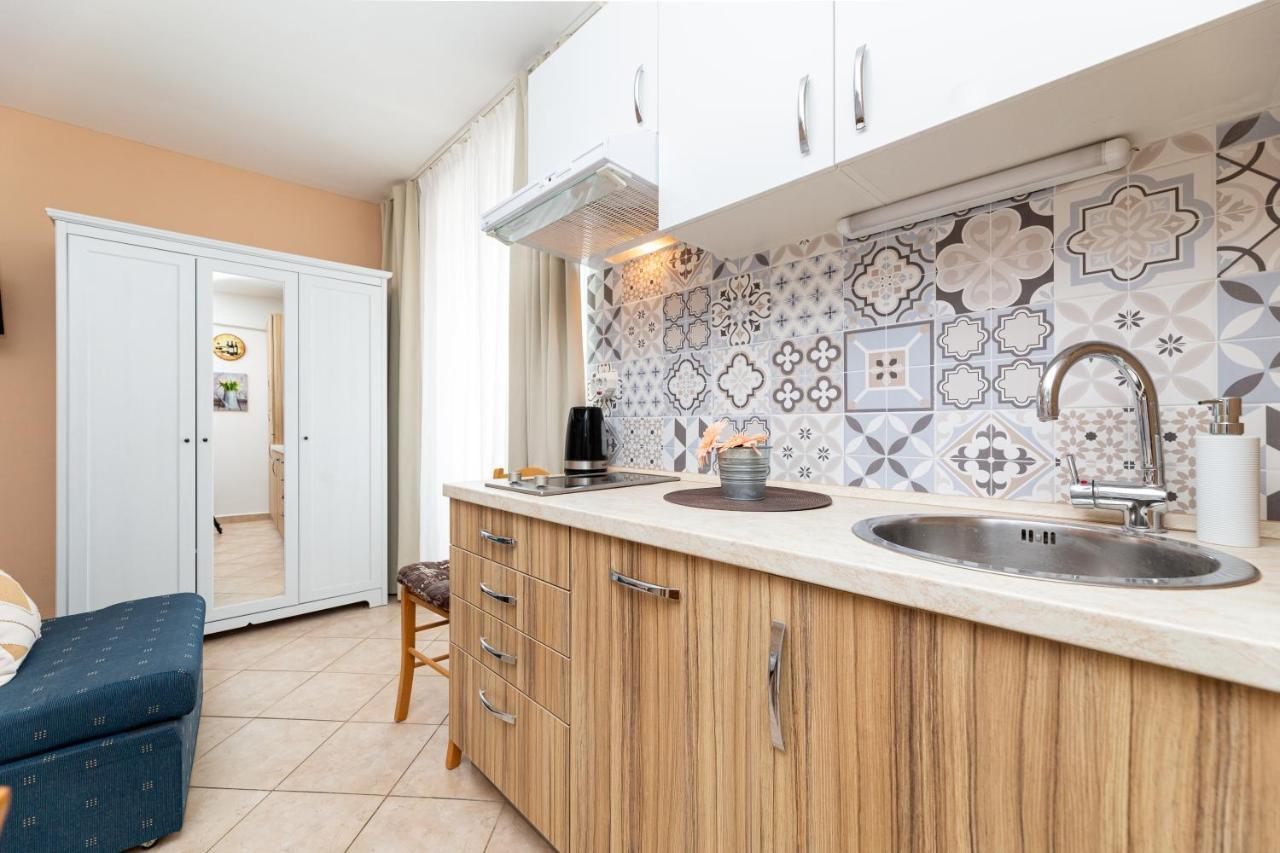 Apartments Riva バスカ エクステリア 写真