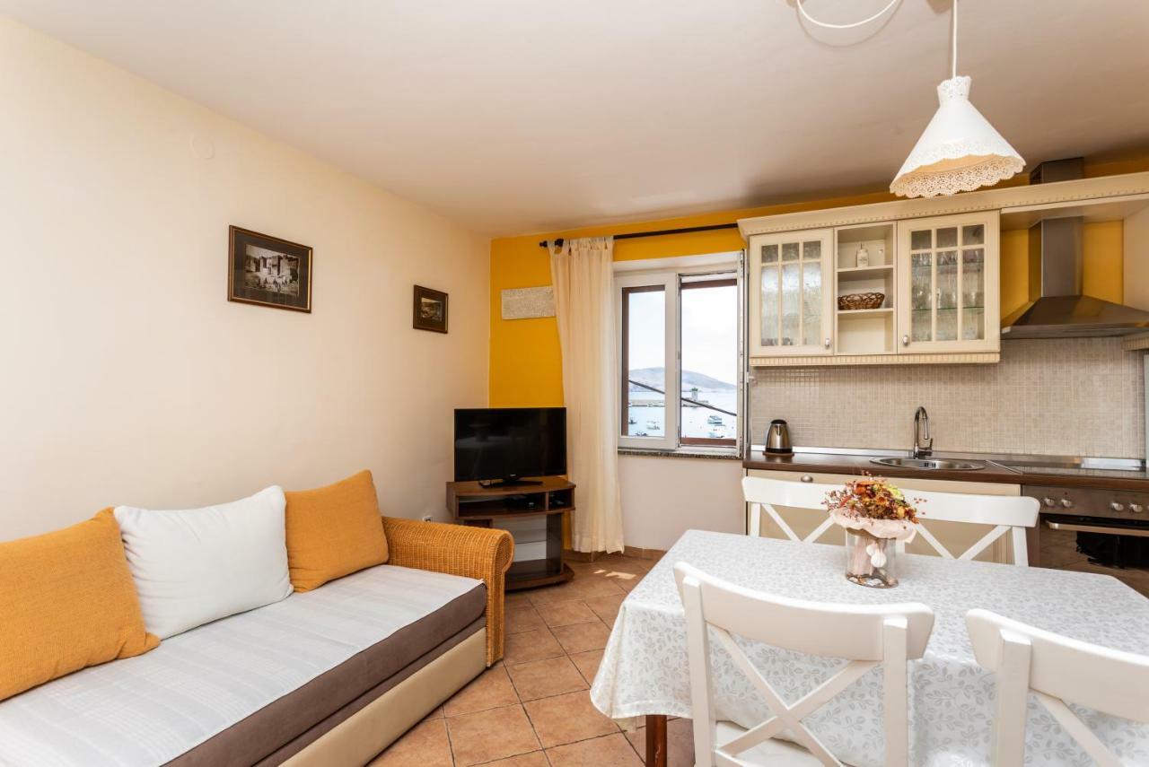 Apartments Riva バスカ エクステリア 写真